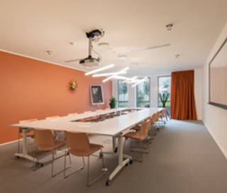 Bureau privé 24 m² 3 postes Coworking Rue d'Armagnac Bordeaux 33800 - photo 1